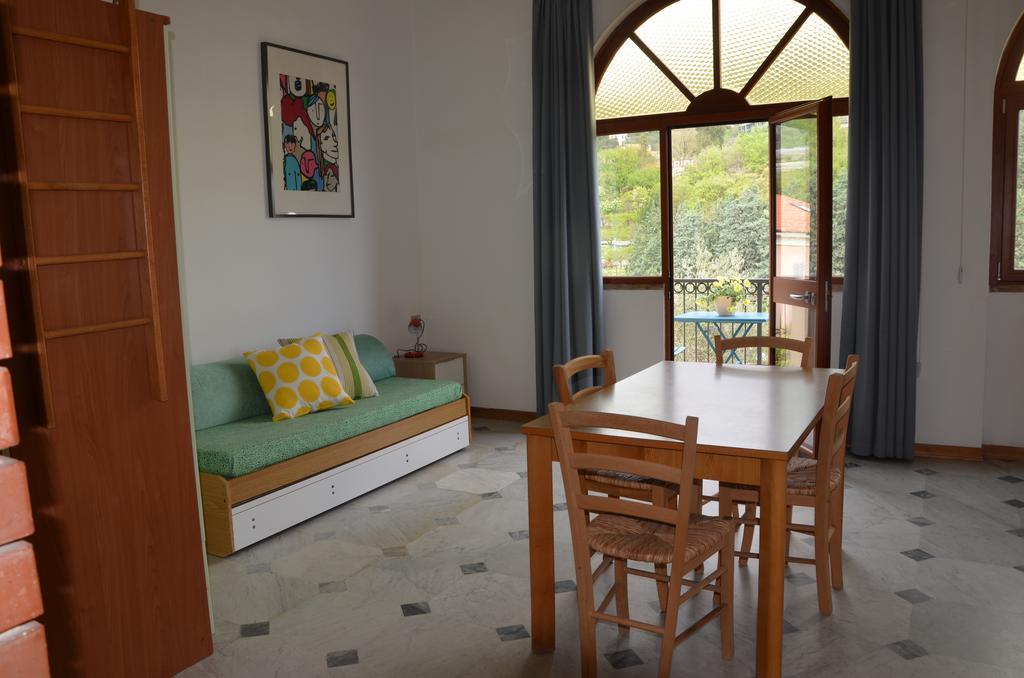 Residence Pian Dei Boschi П'єтра-Лігуре Екстер'єр фото